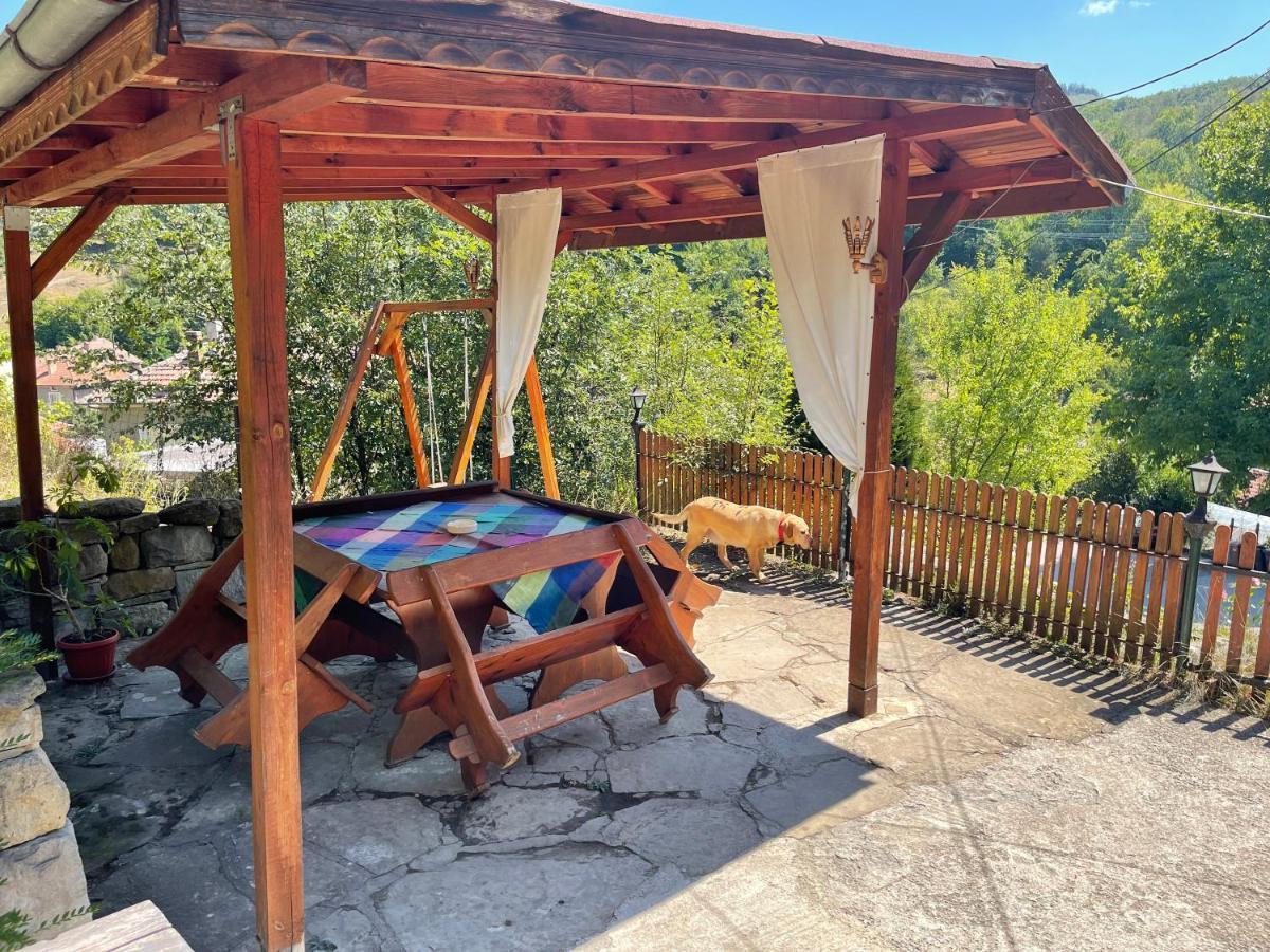 Hotel Sun House Trjawna Exterior foto
